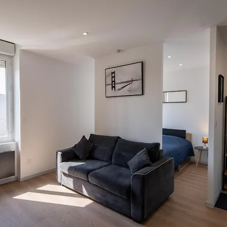 Le Cinema 202 Proche Commodites - Stationnement Gratuit Apartamento *